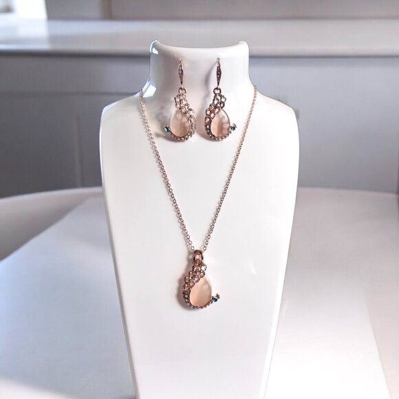 Elegant Water Drop Rhinestone Set - Picture 2 of 6